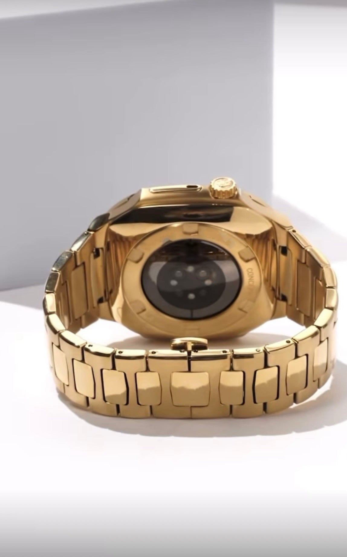 Apple watch Case -18K Gold metal bracelet