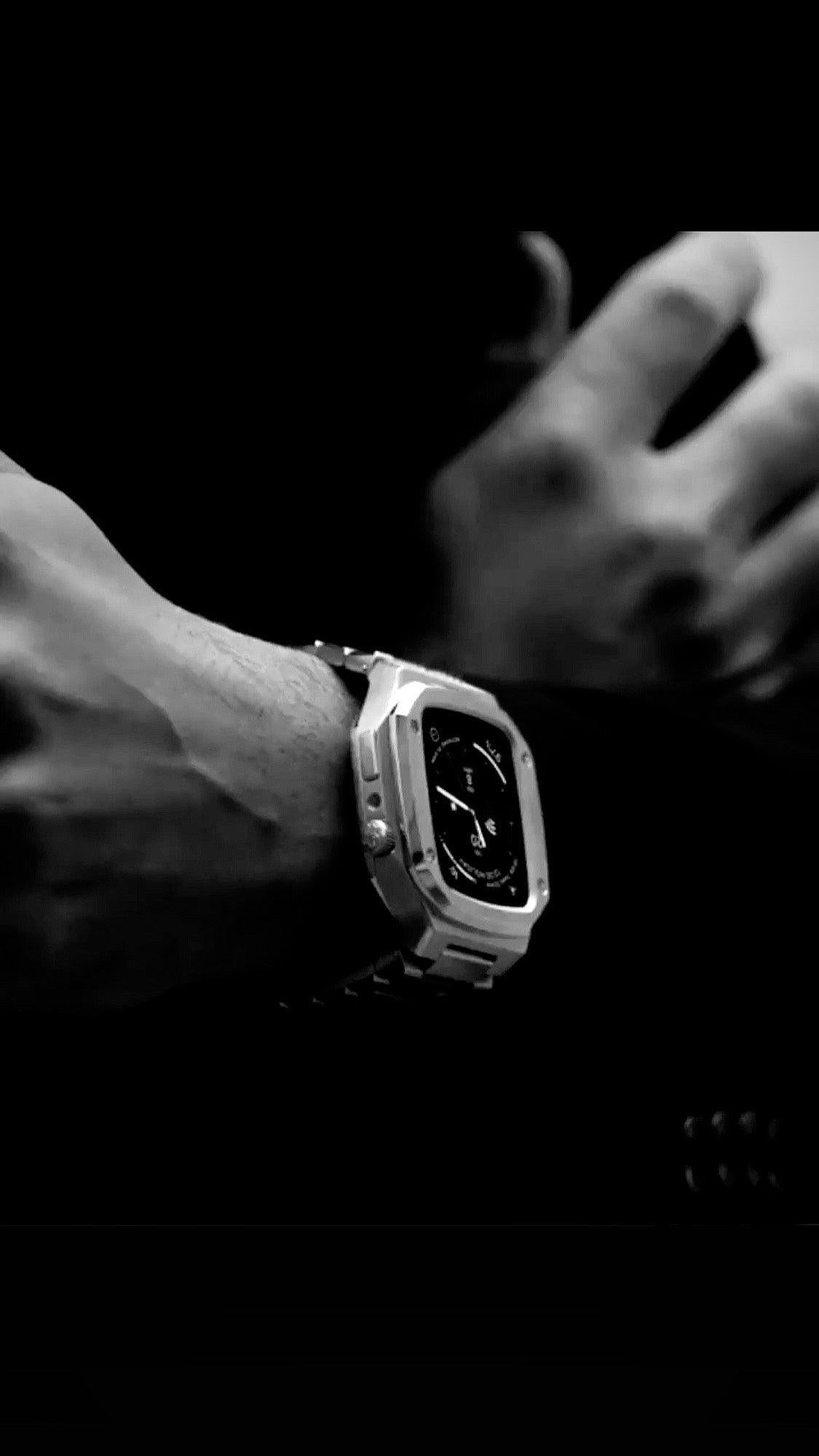 Apple Watch  Case - Steel Bracelet - ZIVRRI.COM